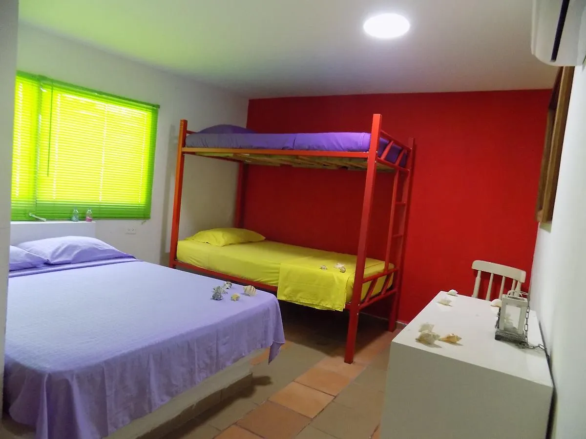 Hostal Caracoles Hostel Cartagena